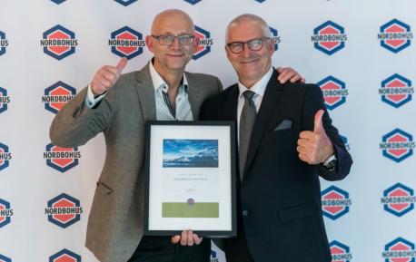 Jan Wien og Morten Randen mottar prisen for beste KTI i prosjektmarkedet 2018